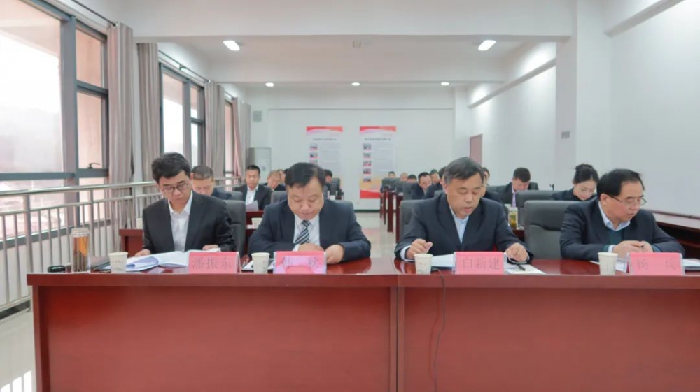 踏平坎坷成大道 實(shí)干奮斗鑄輝煌！陜西銀礦召開(kāi)六屆一次職工代表...